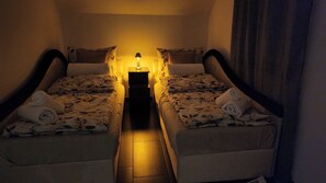 Iron/ironing board, WiFi, bed sheets - 2-bedroom condo in delightful Surčin with AC for relaxing stays (Surčin)