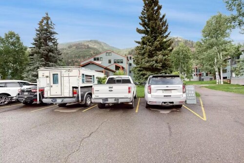 Cozy, Central 3BR Gem: Hot Tub + Fireplace