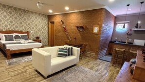 Phòng Deluxe, ban công, quang cảnh vườn | Trang trí khác biệt, bộ trải giường