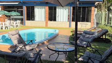 2 utendørsbassenger