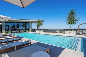 2 outdoor pools - Saiya (Phoenix)