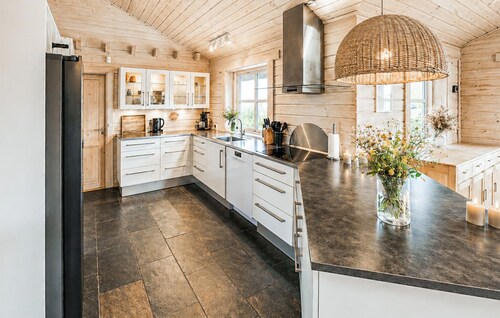Beautiful home in Sydals with sauna