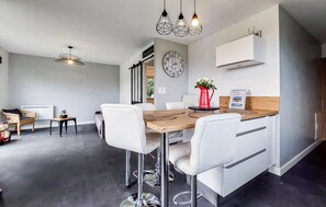 Dining - 2 bedroom amazing home in Parigné (Parigné)