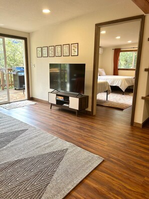2 bedrooms, free WiFi, bed sheets