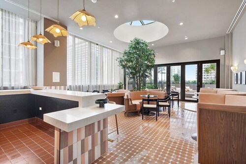 Chic Crosby Condo  Miami Worldcenter Downtown