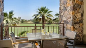 Outdoor dining - Coachella Valley 2 Bdr Villa (sleeps 8 adults) Westin Desert Willow, Palm Desert (Palm Desert)