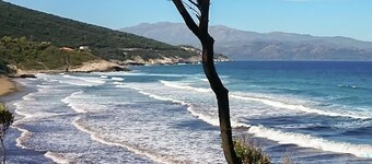 Belle maison au bord de la mer