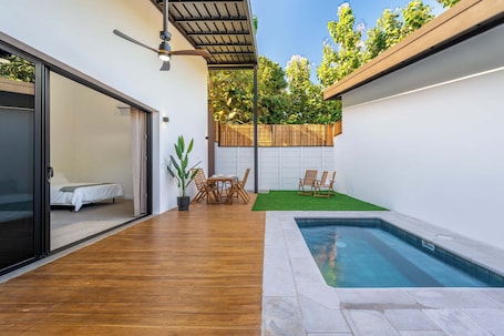 Outdoor pool. Pinilla Living Studios