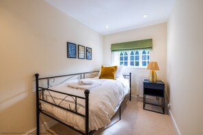 4 habitaciones, tabla de planchar con plancha y wifi gratis