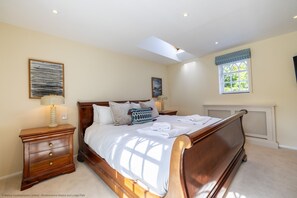 4 habitaciones, tabla de planchar con plancha y wifi gratis 