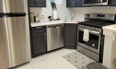 Camden Yards & University Of Maryland Apartment