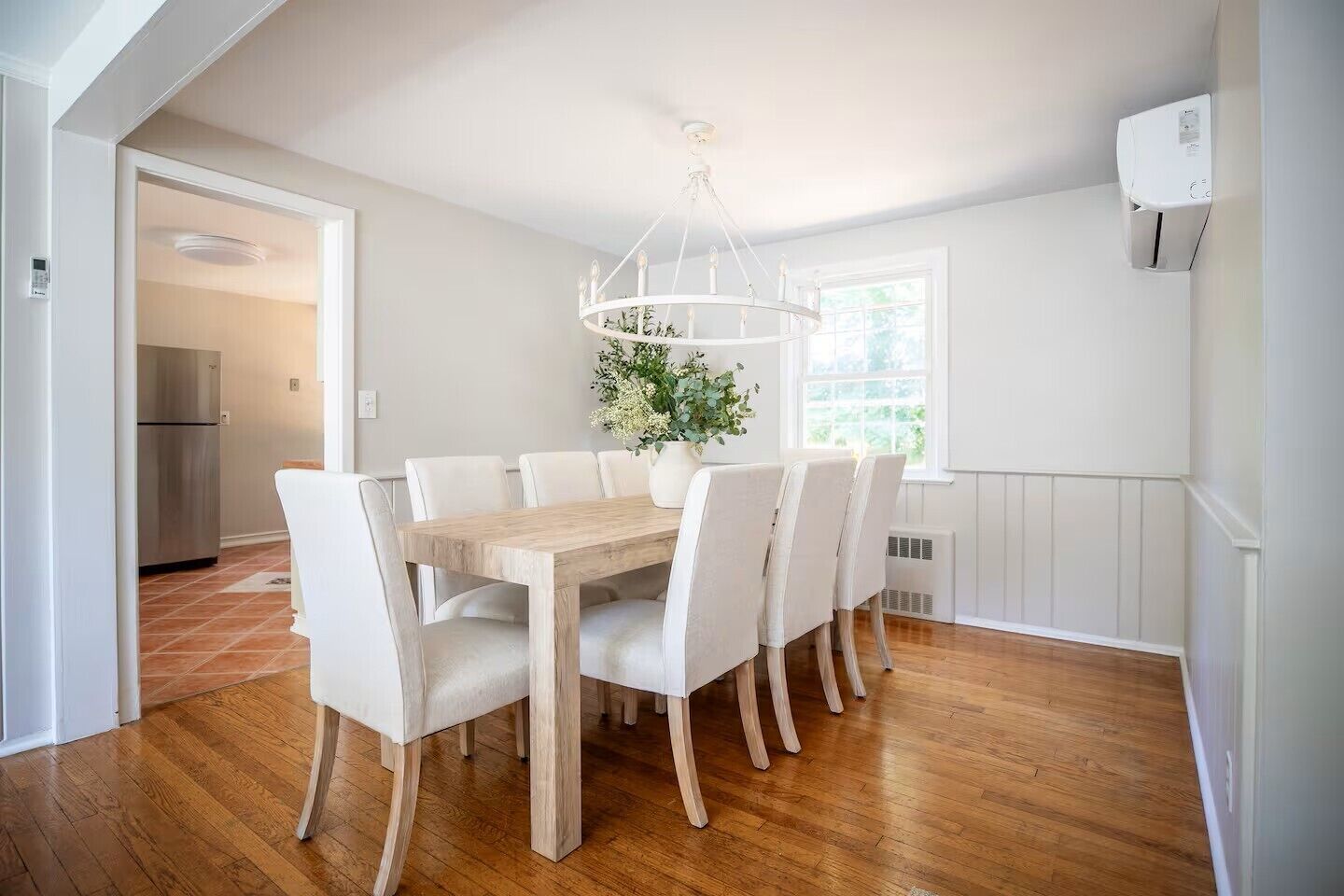 Hus – superior, terrasse, hageutsikt | Spisestue