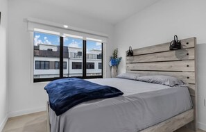 4 bedrooms, in-room safe, iron/ironing board, travel crib