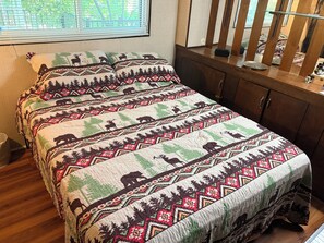 2 dormitorios, tabla de planchar con plancha, wifi y ropa de cama