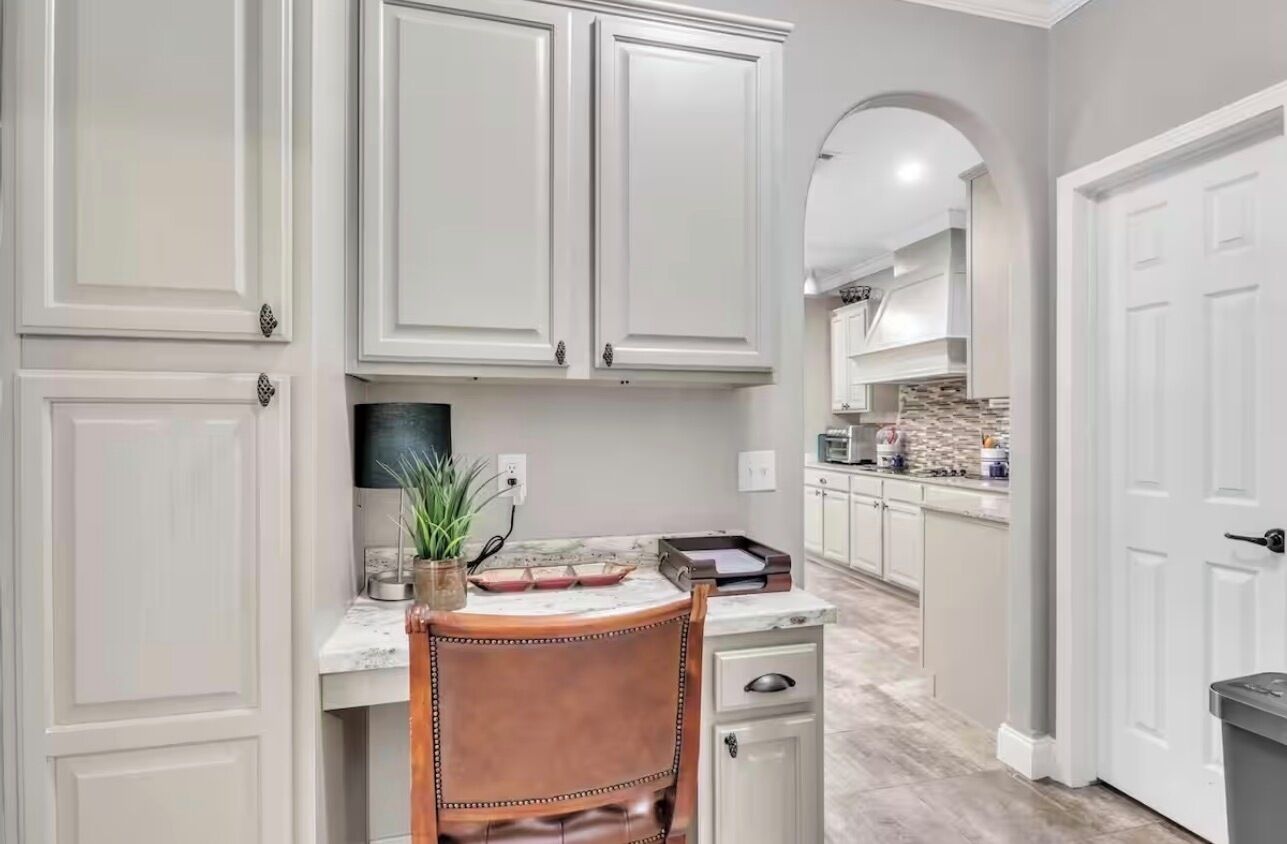 Micro-ondes, four, plaque de cuisson, lave-vaisselle