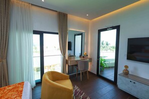 Escrivaninha, espaço de trabalho para notebook