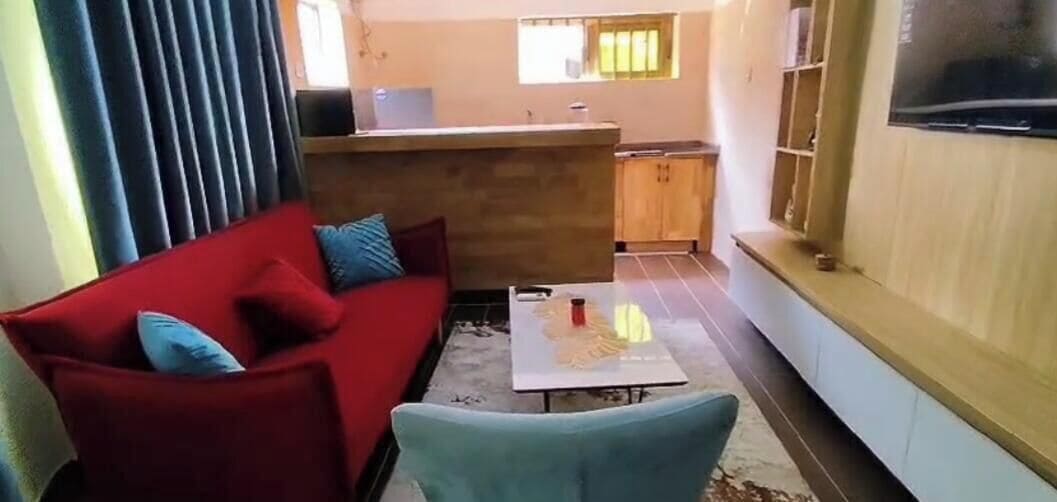 Elite Suite, Balcony, City View | Desk, laptop workspace, soundproofing, iron/ironing board