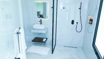 Combined shower/tub, towels, soap, toilet paper