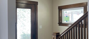 Historic 5BR Geneva Retreat – Remodeled Charm Near Lake Erie & Wineries