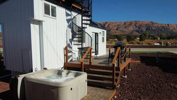 Baignoire à remous extérieure