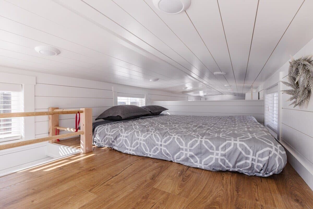 2 slaapkamers, reisbedje, wifi, beddengoed