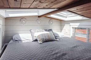 Room - Family-Friendly Tiny Home • Firepit • BBQ • Zion (Apple Valley)