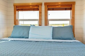 2 Schlafzimmer, Reisekinderbett, WLAN, Bettwäsche