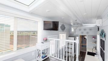 2 slaapkamers, reisbedje, wifi, beddengoed