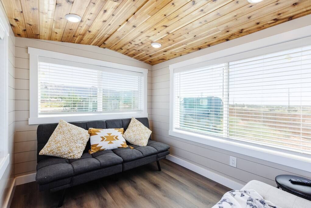 Téléviseur, bureau