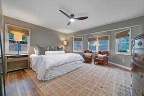 WiFi, bed sheets - Bear Bunker - 10 minutes from Highlands and 12 minutes from Cashiers (Highlands)