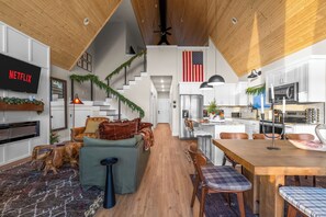 Dining - Liezl Lane (Indian Point)
