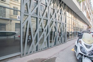 Exterior detail - Duplex Panorama Marseillais - Welkeys (Marseille)