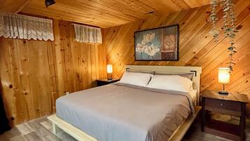 4 makuuhuonetta, silitysrauta/-lauta, vauvan matkasänky, ilmainen Wi-Fi