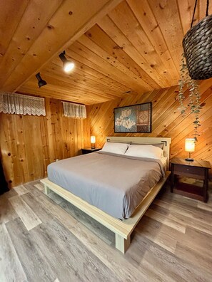 4 soverom, strykejern/-brett, reiseseng for barn og wi-fi (inkludert)