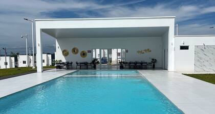 Aluna House • Swimming pool - Air conditioning - City Marseille
