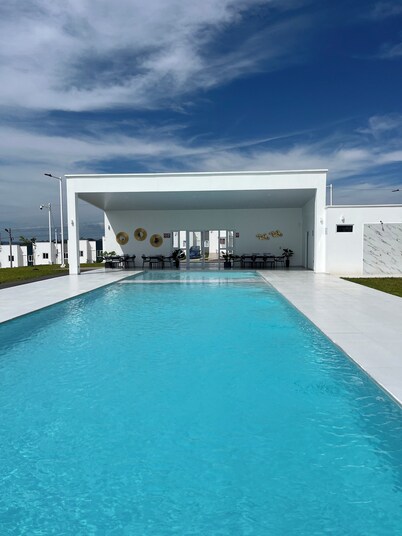 Aluna House • Swimming pool - Air conditioning - City Marseille