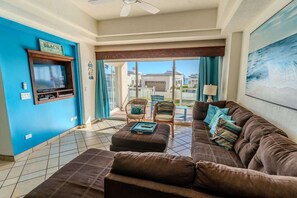 Smart TV - Grande 105, Las Palmas Resort (Puerto Peñasco)