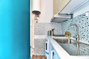 Réfrigérateur, plaque de cuisson