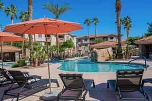 Outdoor pool - San Portella (Tempe)