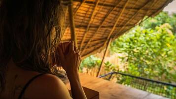 Vila, 1 Tempat Tidur King, AC, pemandangan sungai | Area keluarga