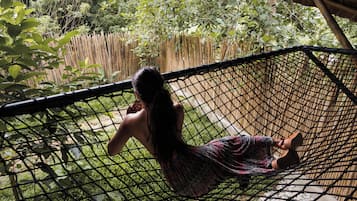 Vila, 1 Tempat Tidur King, AC, pemandangan sungai | Area keluarga