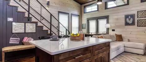 Smart-tv, een open haard en videospelletjes