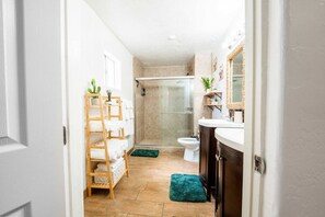 Hair dryer - Relaxing Haven | Pool • Firepit • Deck Lounge (Tucson)