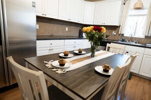 Dining - Pool, Deck, Firepit | Near UofA (Tucson)