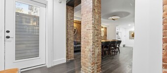 Cozy 3 Bedroom W/Backyard Near Subway