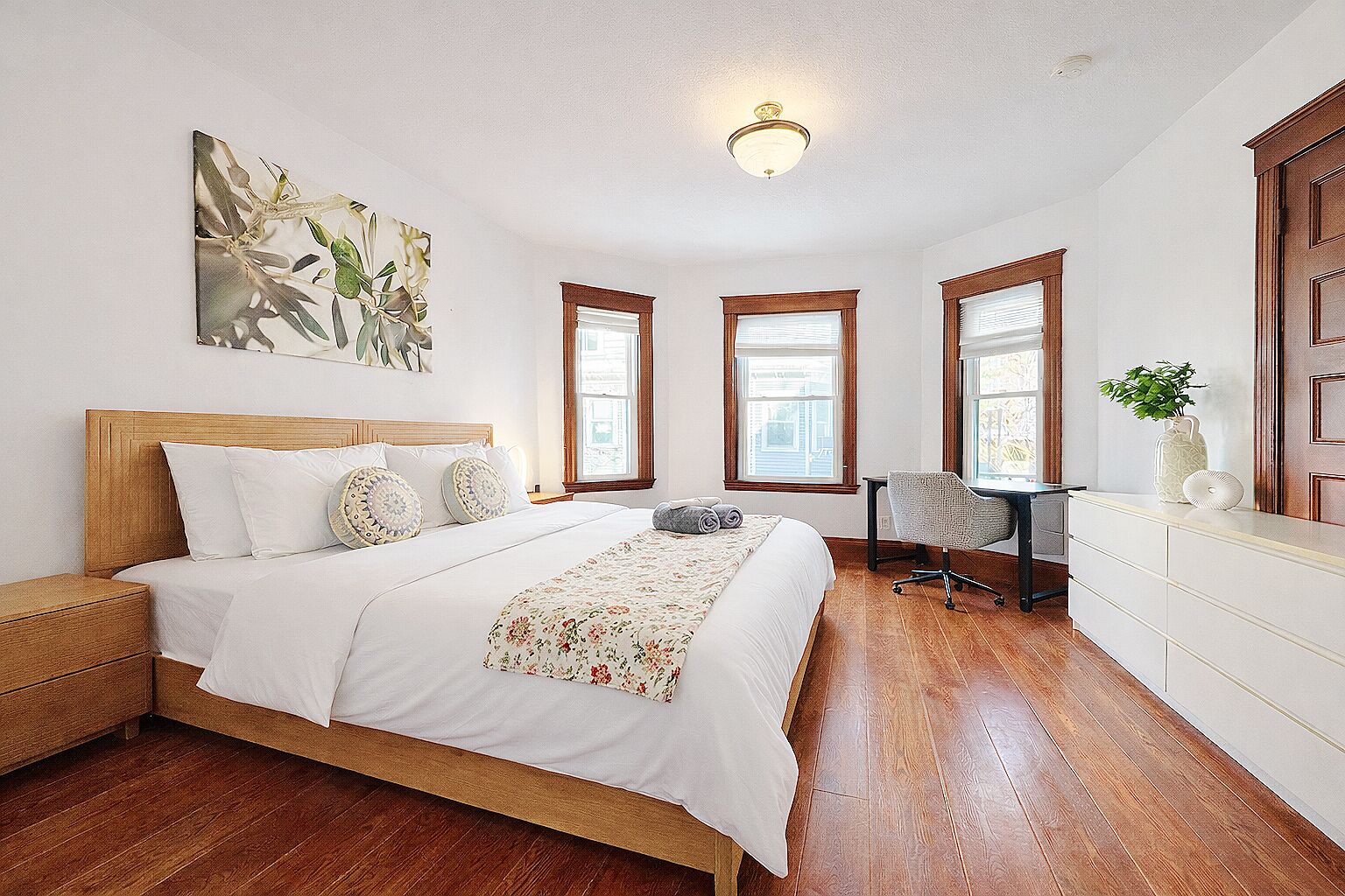 2 bedrooms, desk, iron/ironing board, free WiFi