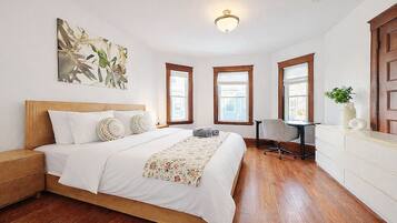 2 bedrooms, desk, iron/ironing board, free WiFi