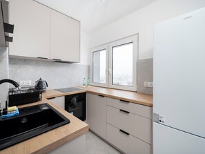 Kühlschrank, Ofen, Herdplatte