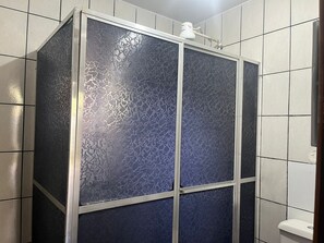 Soap, toilet paper - Large house in Mangaratiba, gourmet area, free WiFi. (Mangaratiba)