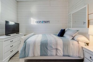 3 bedrooms, free WiFi - 37372 7th St.- A perfect beach retreat- nightly pet friendly rental. (Rehoboth Beach)